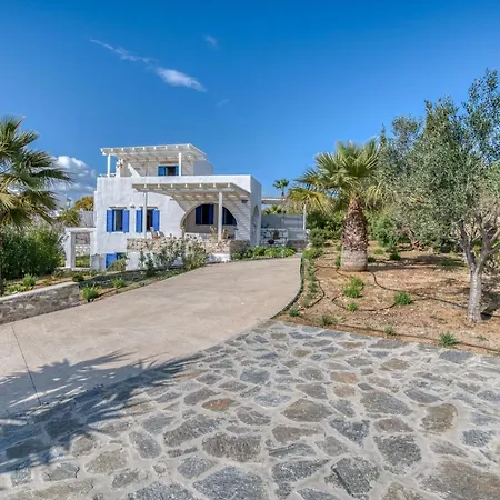 Foinikas House - Quiet Area With Beach Access