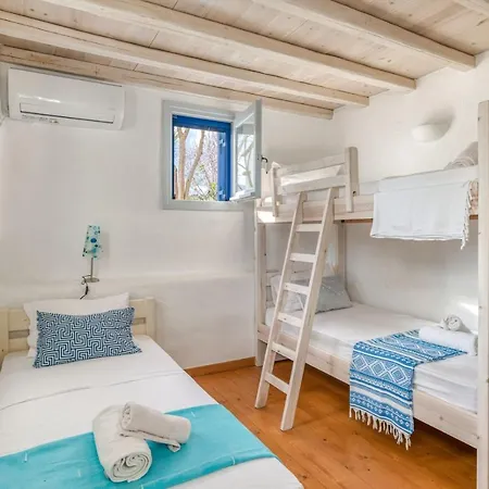 House Feinikas - Quiet Area With Access Drios